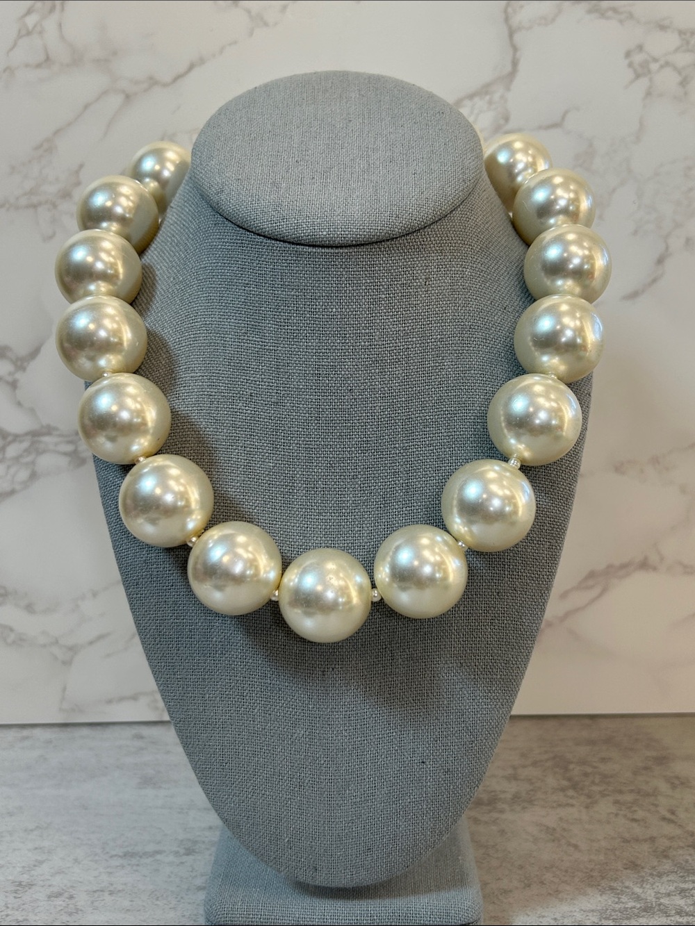 Zara Oversized Classic Ivory Pearl Statement Necklace